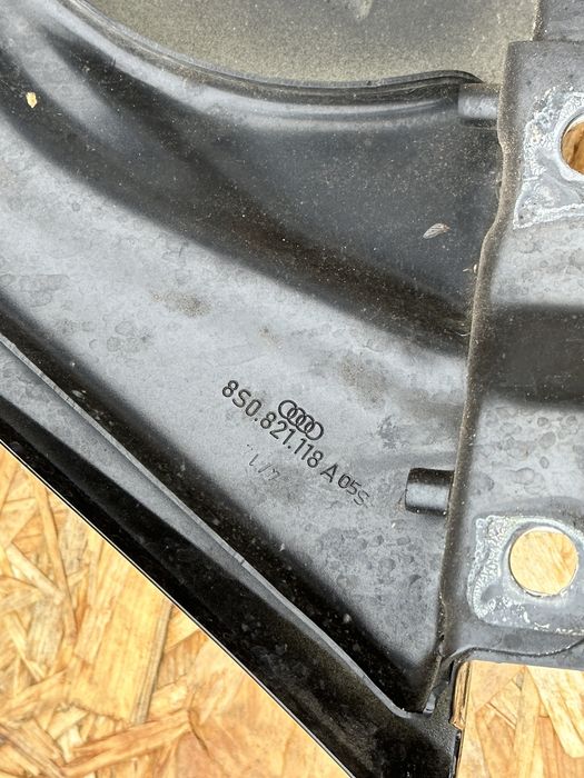 AUDI TT 8S LY9T Błotnik prawy przód przedni czarny oryginał