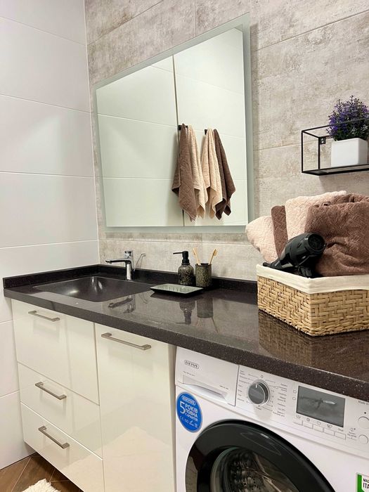 Центр. 3 кімнати. Озеро та парк. Власник. Звітні документи