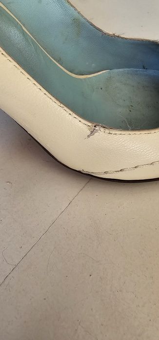 Buty czółenka jasne