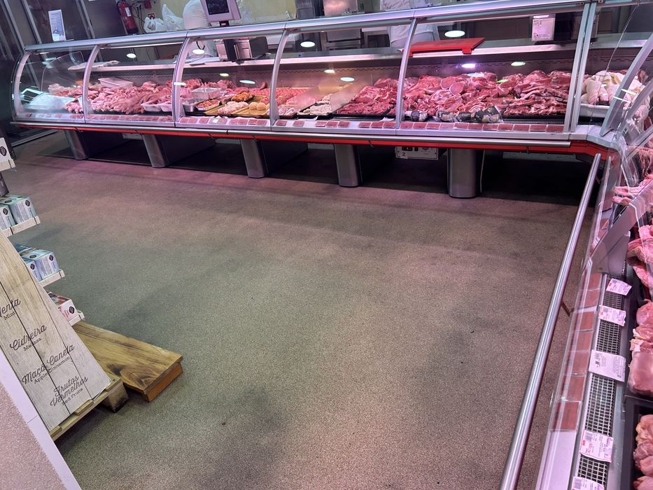 Vitrine Arneg em funcionamento com Motor