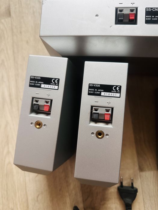 Sony sóbufer z 5 głośnikami