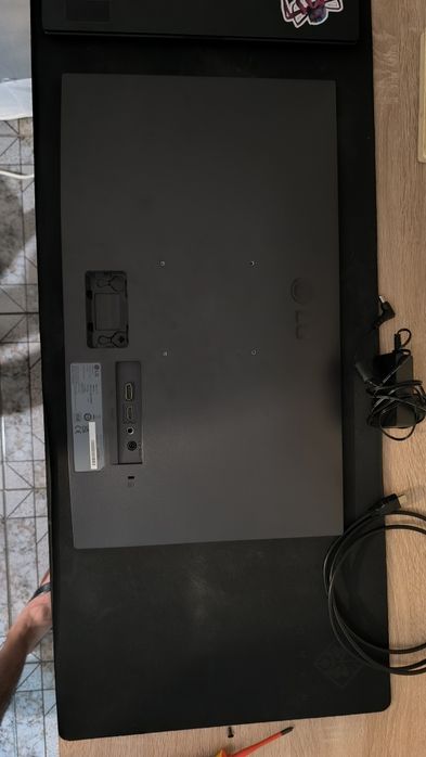 Monitor LG UltraGear 24G411A-B