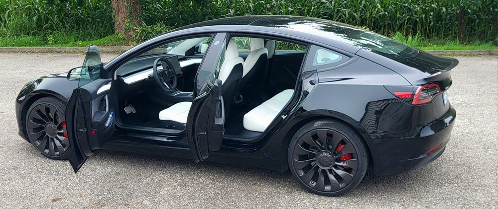 Tesla Model 3 Performance Dual Motor AWD