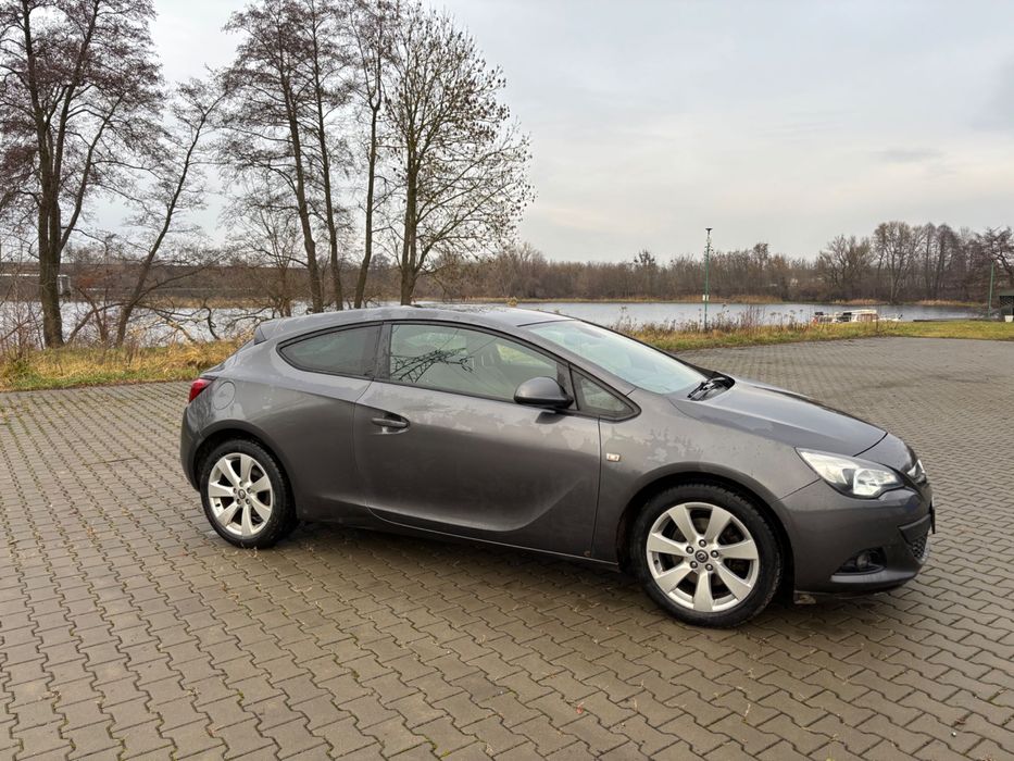 Opel astra J GTC 1.4 140km , LPG