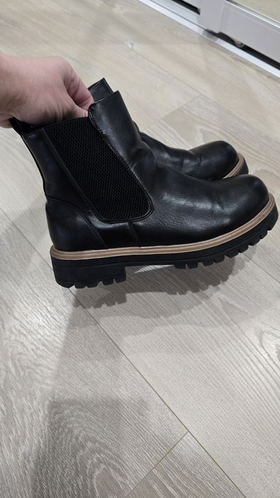 Челсі від Reserved