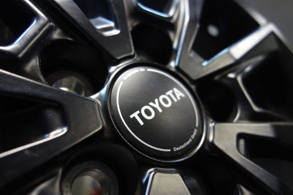 Felgi 15x6J 5x100 Et45 Toyota 674