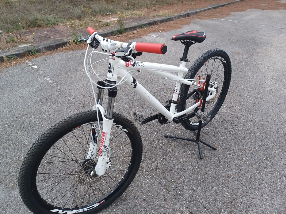 Bicicleta GT chucker 3.0 dirt/street