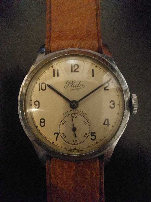 Relógio Antigo - Pluto