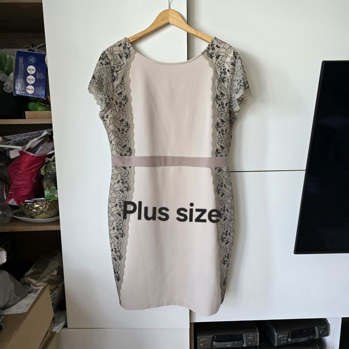 Sukienka 46 krótki rękaw plus size wieczorowa