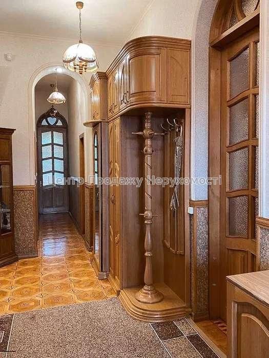 Продам Будинок розташований на Олександрівському проспекті