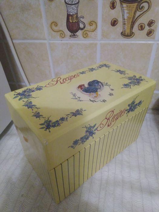 Коробка с петушком для хранения рецептов, с карточками