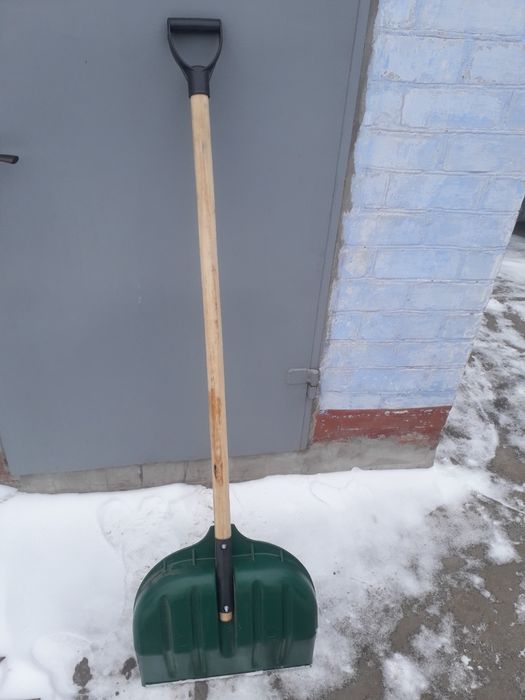 Лопата снеговая снегоуборочная Лемира  44см