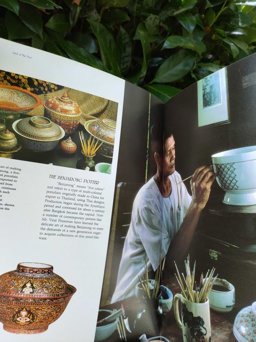 Discovering Thailand (William L. Warren)