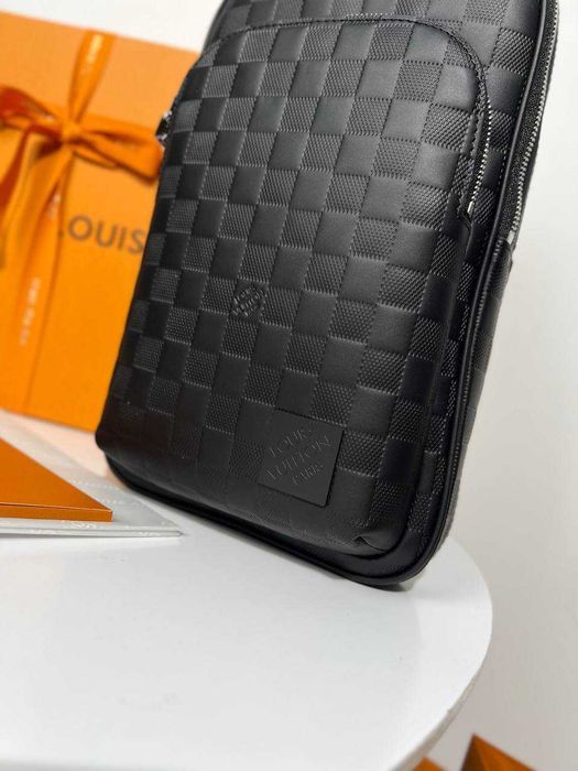 Слинг Louis Vuitton плечевая сумка LV бананка натуральная кожа c799