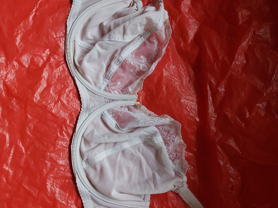 Biustonosz damski rozmiar 75A