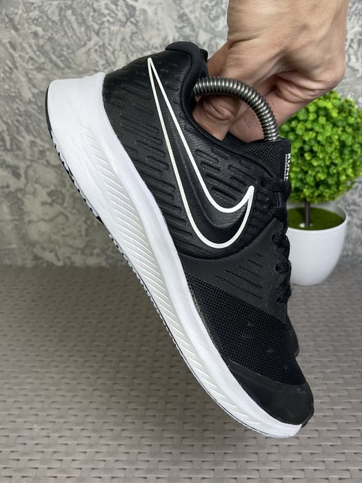 Nike Star Runner кроссовки 37 размер беговые черные