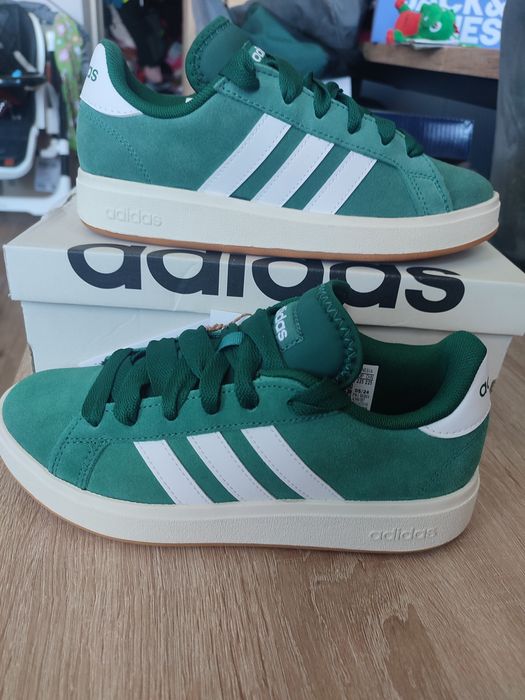 Adidas Court base 36 2/3