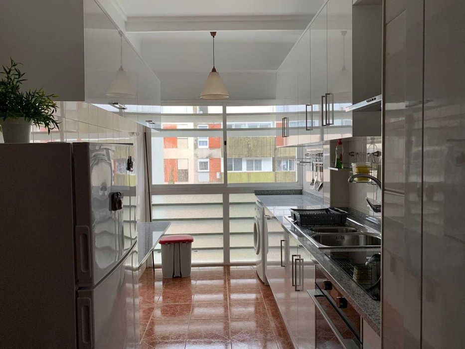 Arrenda-se Apartamento T2 na Rua Manuel Ferreira de Andrade – Benfica