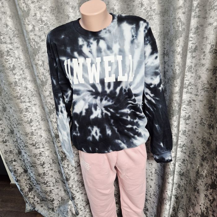 Жіночий теплий костюм