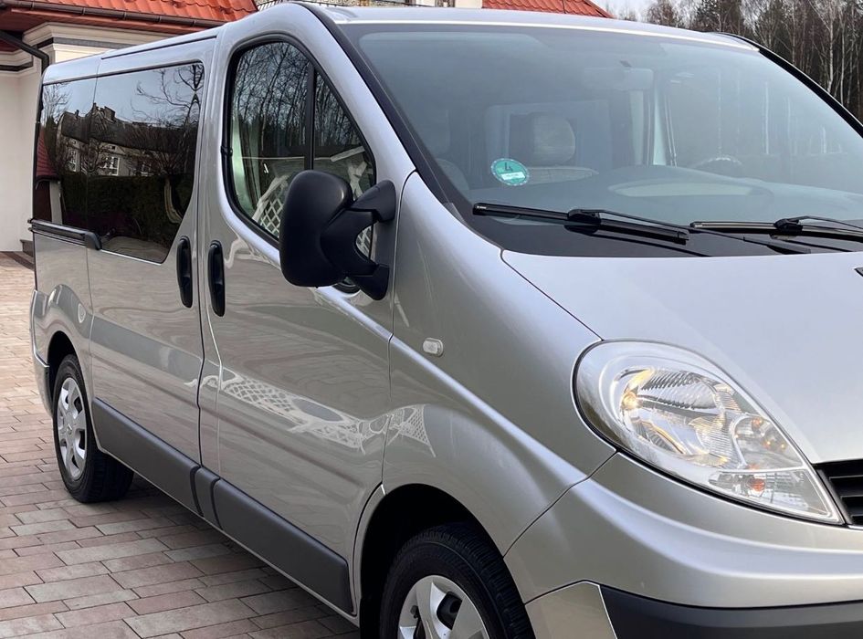 Renault Trafic 2012р 2.0 дизель пасажир 9 місць
