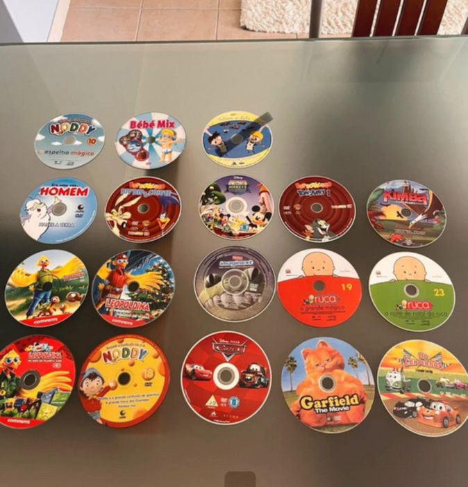 Coleção de 61 DVDs/Filmes infatis