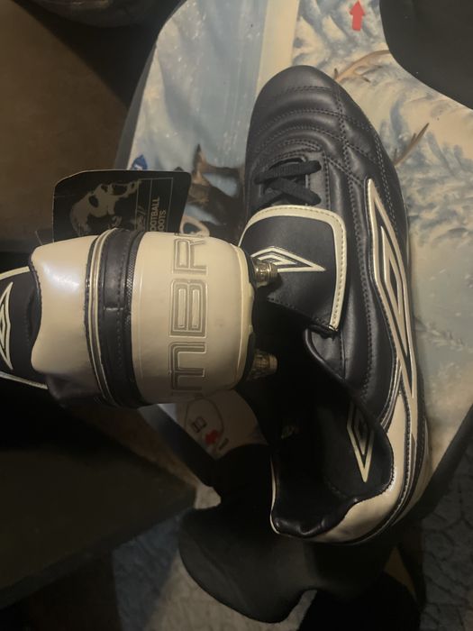 Спортивні бутси професіоналні