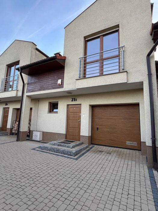 Nowoczesny dom na wynajem w Rumii – ulica Batorego