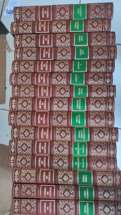 História de Portugal -Dirigido por João Medina - 15 Volumes