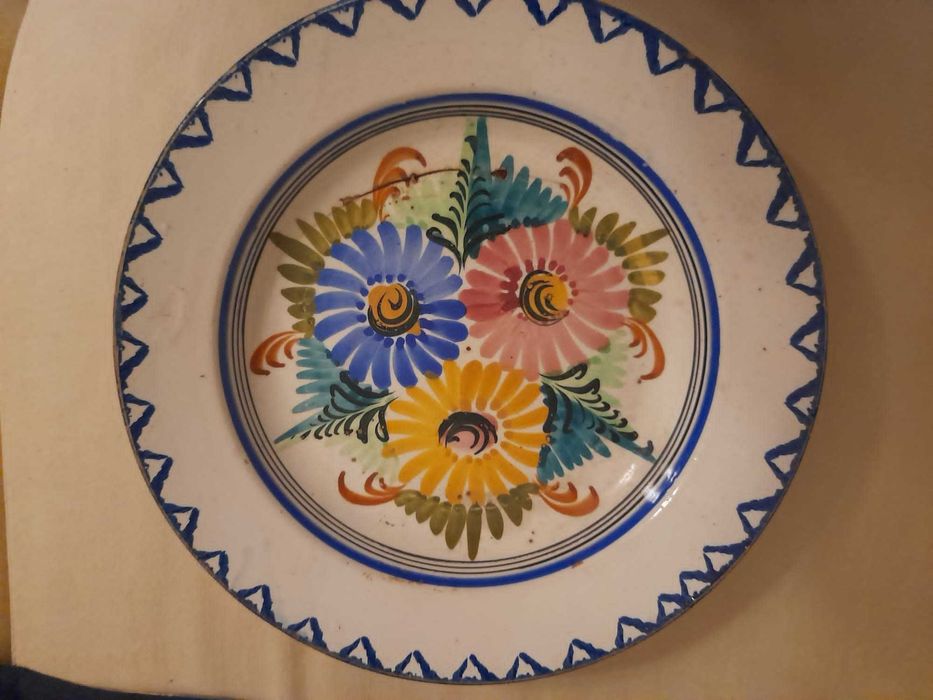 Pratos de exposição - varias pecas