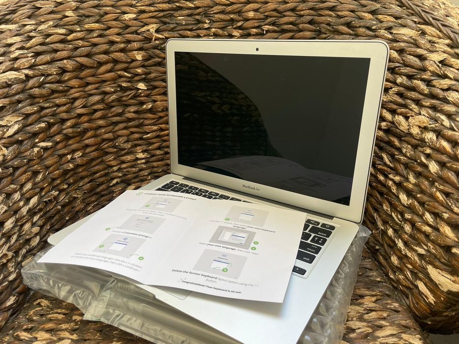 Macbook Air 13-inch (2015)