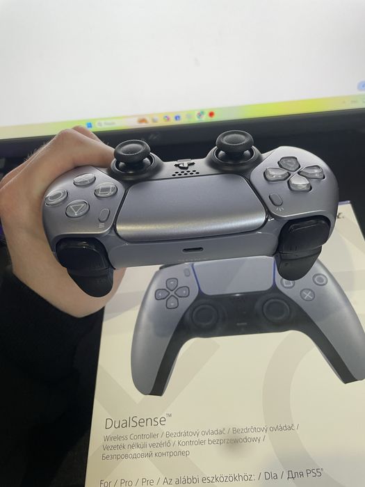 Продам геймпад Ps 5 DualSense