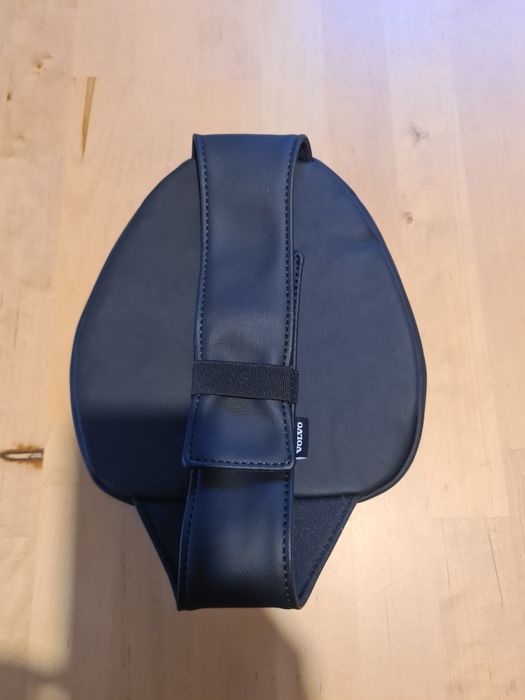 Poduszka na oparcie skórzana czarna Volvo xc 60, x90, v60, v90