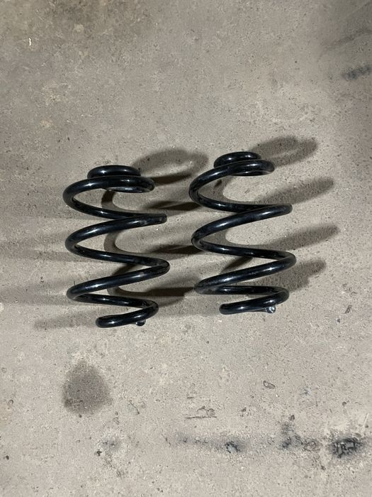 Пружини задні бмв е46