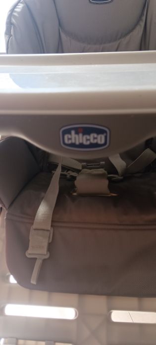 Cadeira de criança para refeição e outros