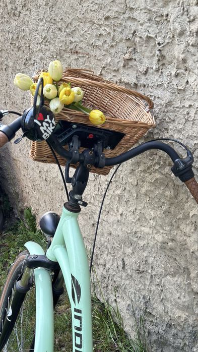 Rower damski. Krzesło dla dzieci jak prezent.