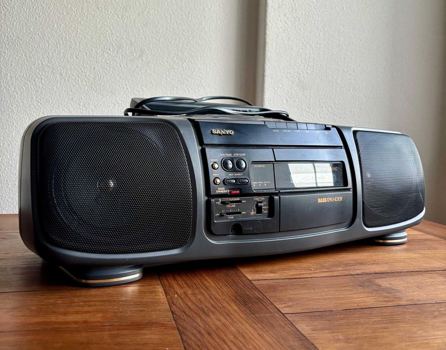 Aparelhagem Sanyo MCD-Z16L