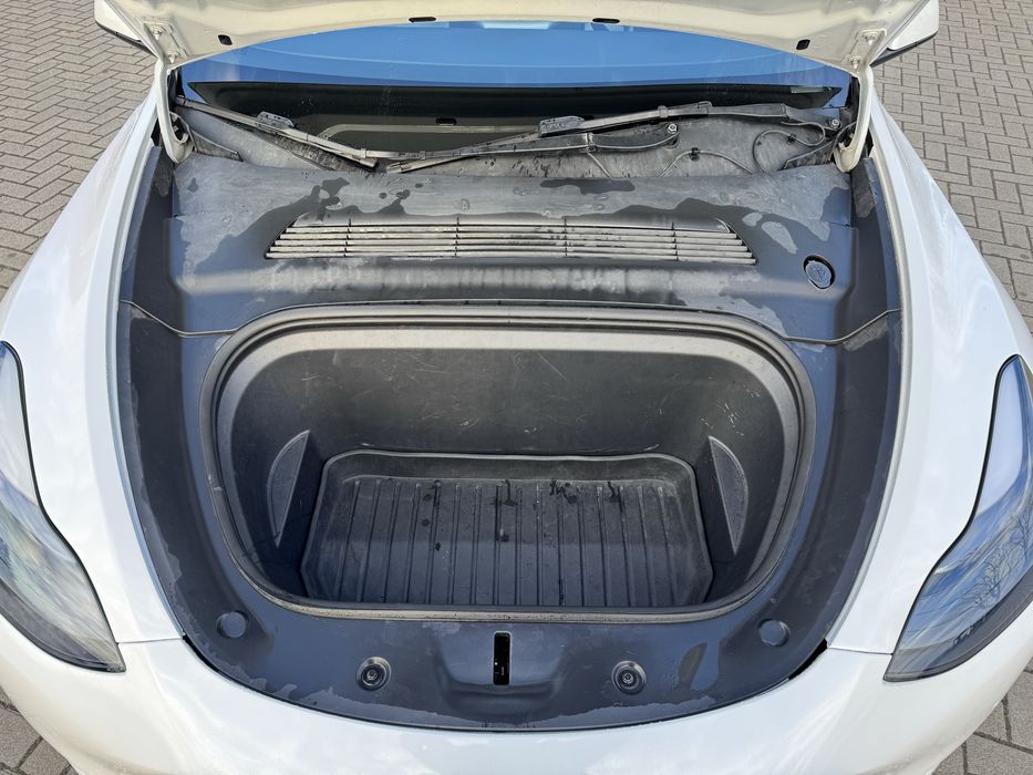 Tesla Model Y Long Range Dual Motor 82 кВт 2021