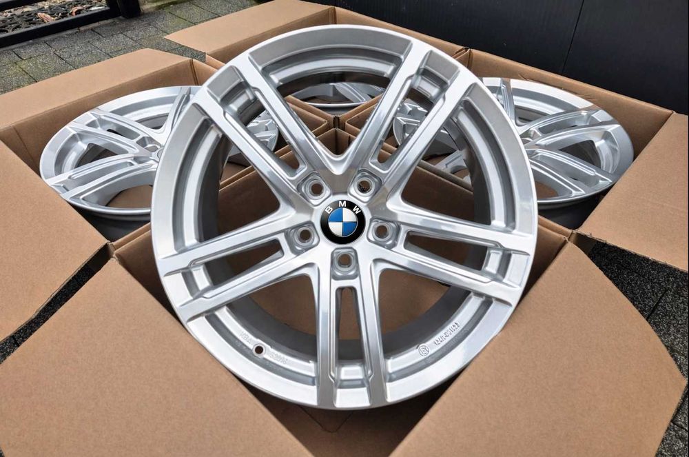 Felgi 18 do BMW serii 1 F40 F70, X1 U11/U12 X2 F39 U10 5x112