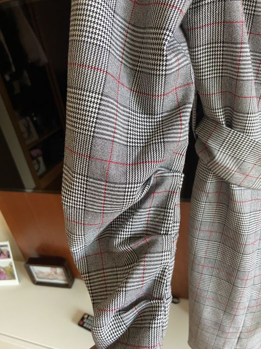 Vestido com padrao, manga comprida