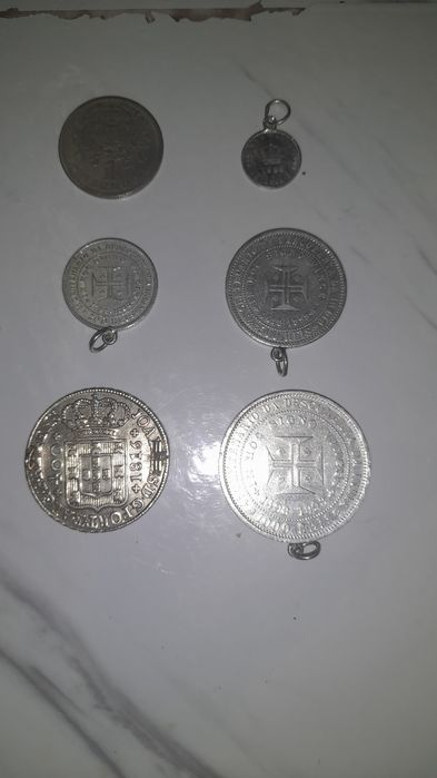 Moedas antigas em prata tempo dos reis