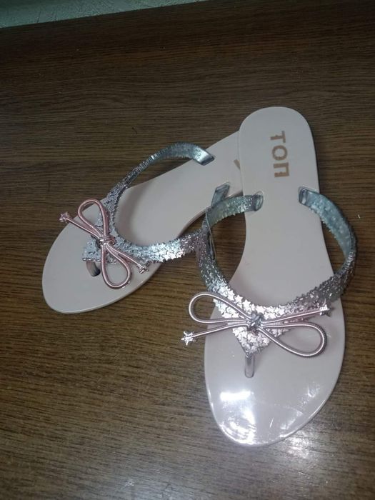 Продам шлепки