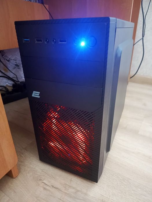 Комп'ютер для паткового геймінгу та роботи