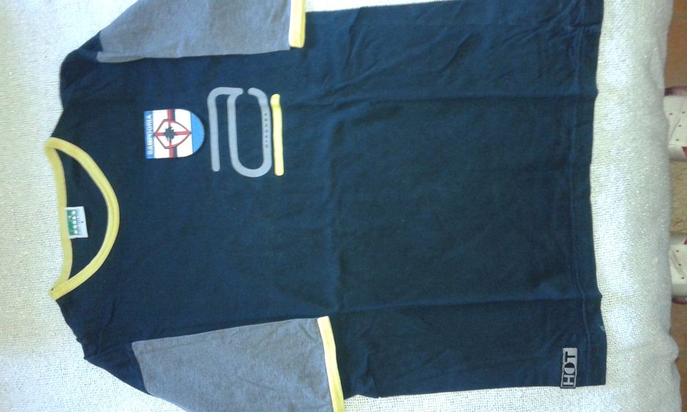 Camisola Sampdoria/Itália, marca Diadora.