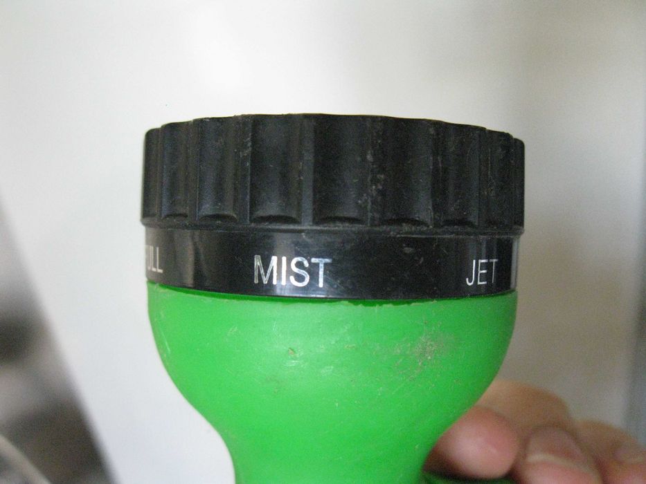 Пистолет для полива 7 режимов. Поливочный насадка на шланг