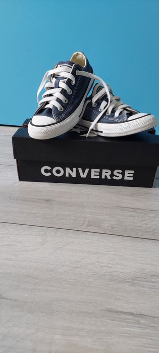 Trampki  CONVERSE R.28.