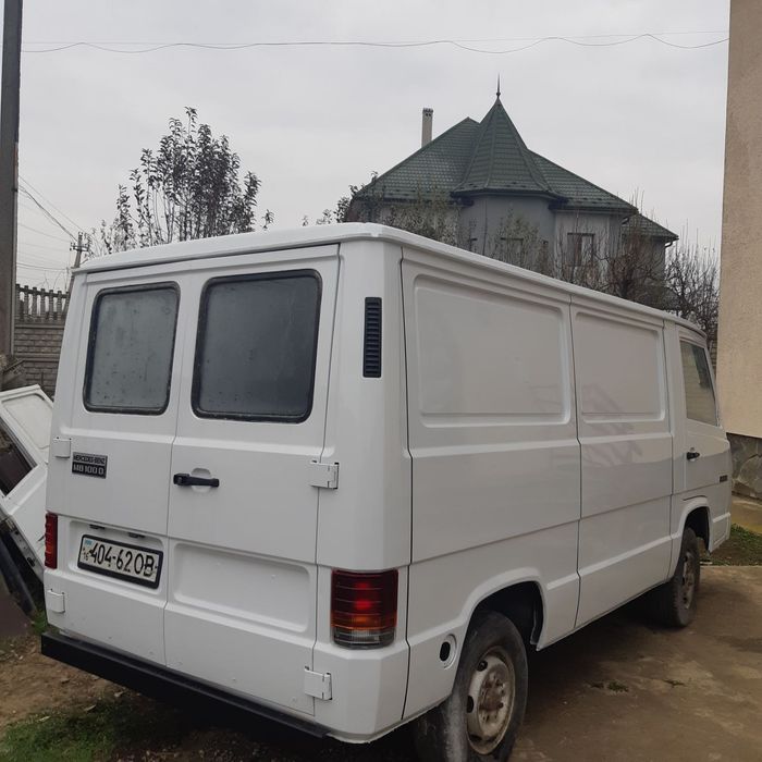 Мерседес Мб 100 після капітального ремонту