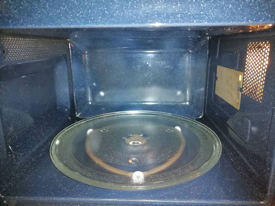 Микроволновая печь  SAMSUNG