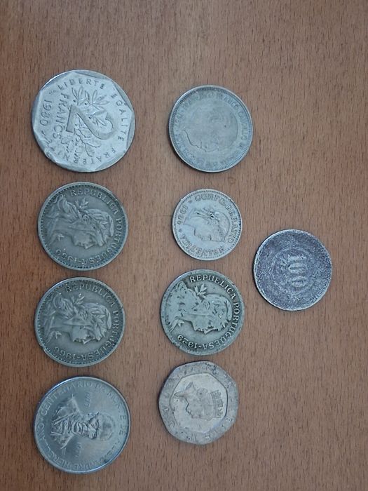 Moedas muito antigas.