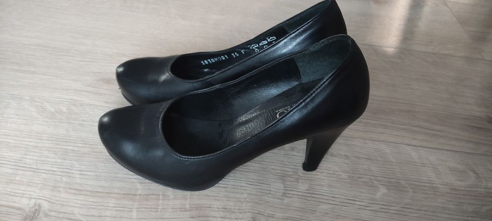 Buty damskie na obcasie Ryłko rozmiar 35