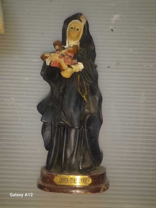 Várias figuras religiosas e outros artigos